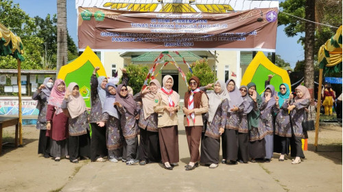 Pelaksanaan Kegiatan Tunas Harapan Bangsa (THB) Ke-XX MAN 1 Ketapang, �Bersama Pramuka Mengukir Masa Depan Bangsa�
