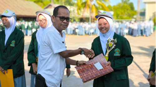 Siswa MAN 1 Ketapang Raih Juara 2 di KSM Fisika Terintegrasi Tingkat Kabupaten Ketapang