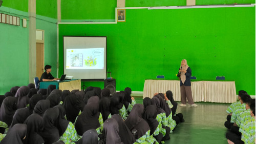 Sosialisasi Kegiatan Lomba Phytoplasma Himpunan Mahasiswa Farmasi FK Untan di MAN 1 Ketapang