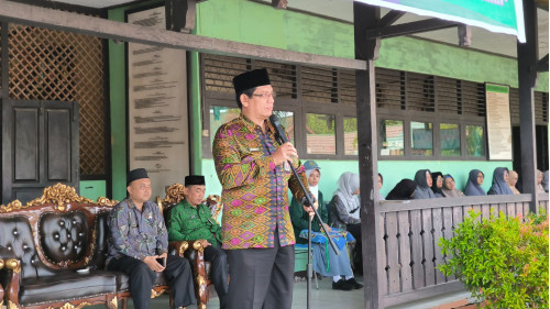 Kepala Kemenag Syarifendi Buka Kegiatan MATSAMA MAN 1 Ketapang