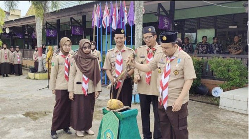 Upacara Pembukaan Pengukuhan Tamu Ambalan Gugus Depan MAN 1 Ketapang: Wujudkan Semangat Pramuka Penegak