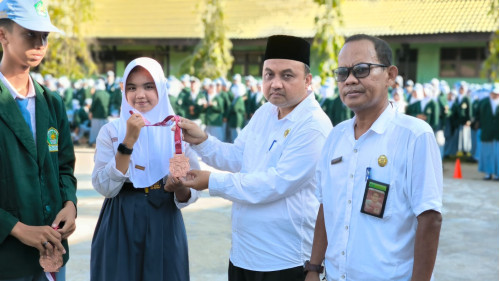 Meysa Putri Jonata Siswi MAN 1 Ketapang Raih Juara 3 di Kejuaraan Taekwondo Open Championship 2