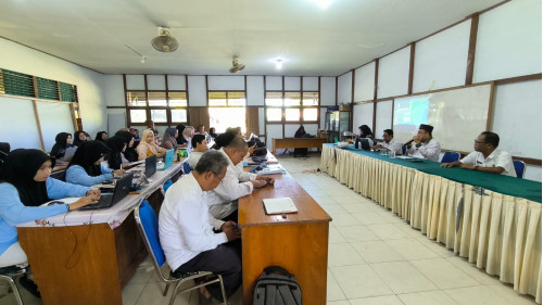 Rapat Evaluasi Semester Genap Tahun Pelajaran 2023/2024 di MAN 1 Ketapang