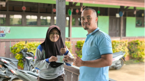 MAN 1 Ketapang Bagikan Kupon Daging Qurban Gratis kepada Siswa