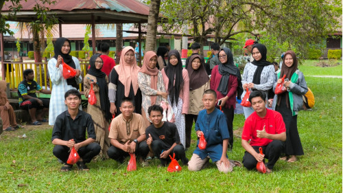 Idul Adha 1445 H MAN 1 Ketapang Bagikan Hewan Qurban kepada Siswa/Siswi