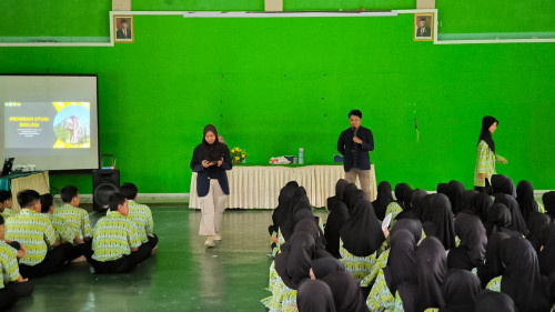 Sosialisasi HIMA Prodi Biologi FMIPA UNTAN di MAN 1 Ketapang: Promosi dan Lomba JAWARA