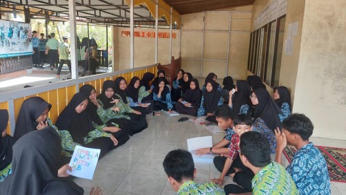 Pertemuan Pertama Ekstrakurikuler English Club MAN 1 Ketapang